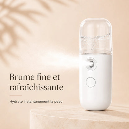 Brumisateur visage diffusant une brume fine et rafraîchissante